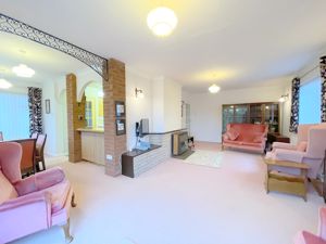 CHESTNUT ROAD- click for photo gallery